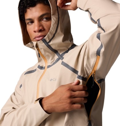 Columbia Reign No Shine Jacket - Men's 5