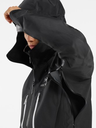 Arc'teryx Alpha SV Jacket - Men's 7