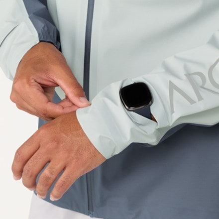 Arc'teryx Norvan Jacket - Men's 8
