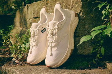 Location Image for Transport 2 Shoes - Women's