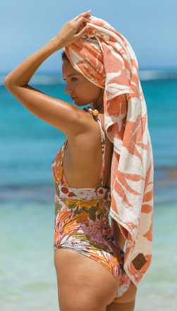 Slowtide Hauke Oversized Beach Towel 5