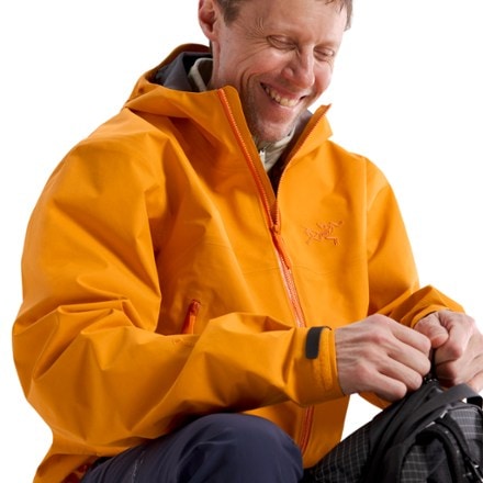 Arc'teryx Beta Jacket - Men's 7