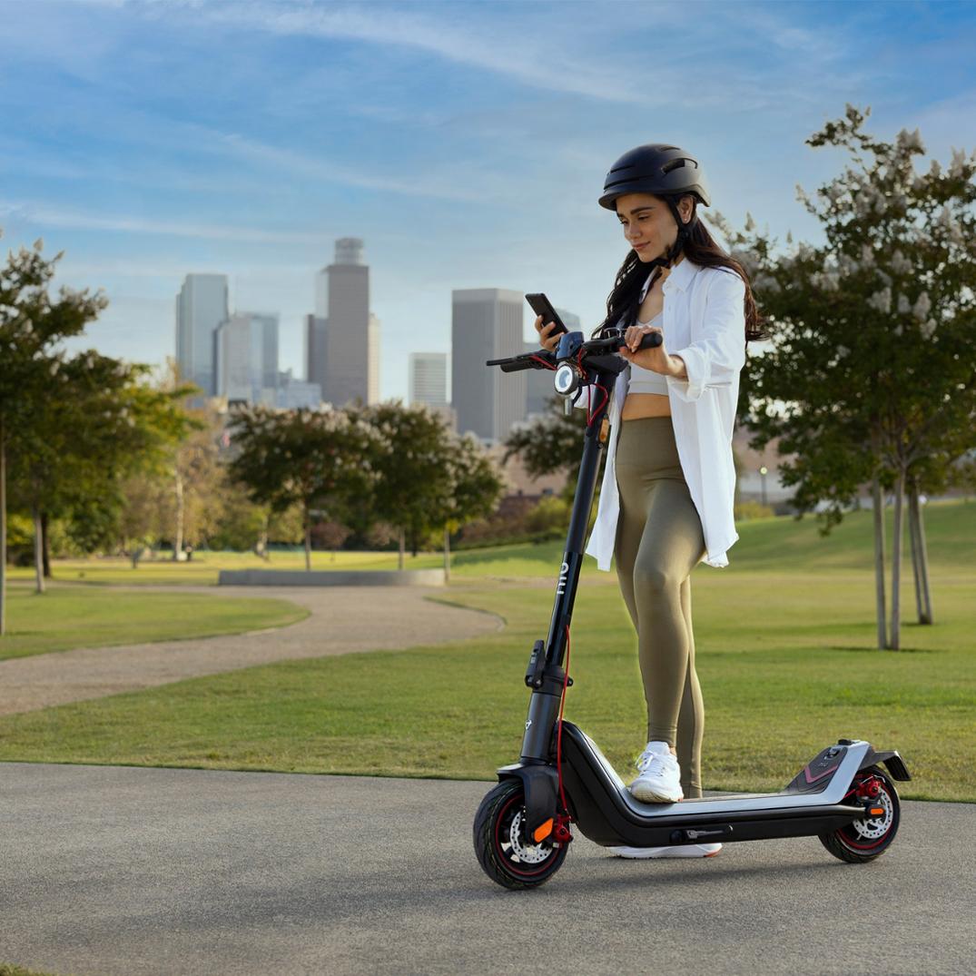Location Image for KQi 3 Max Electric Kick Scooter