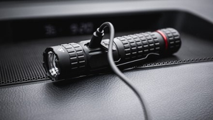 Coast TX300R Flashlight 3