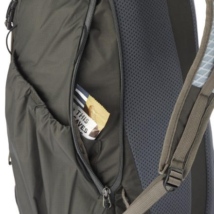 REI Co-op Flash 22 Pack Trekking pole attachments