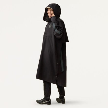 Fjallraven Hoja Cycling Rain Poncho - Men's 4
