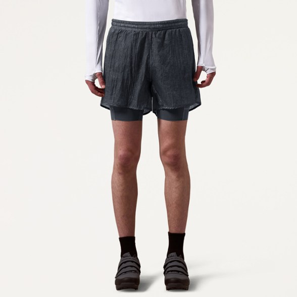 On Body Image of color Carbon Grey