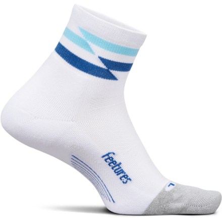 Feetures Elite Light Cushion Quarter Socks White M