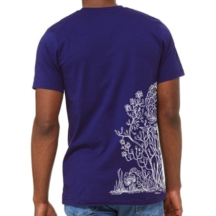Slow Loris Boot and Clover T Shirt 0