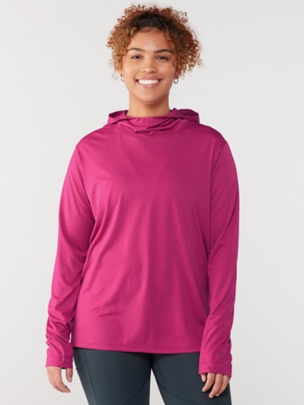 Model info: Height: 5' 7.5" | Chest: 32C | Waist: 29.5 | Wearing size: L