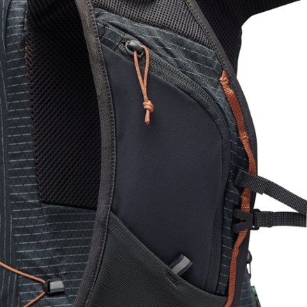 Black Diamond Pursuit 15L Pack 6