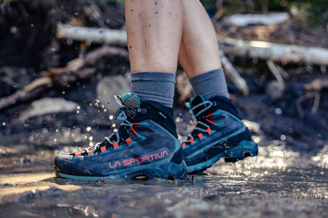 Location Image for Aequilibrium Hike GTX Hiking Boots - Women's