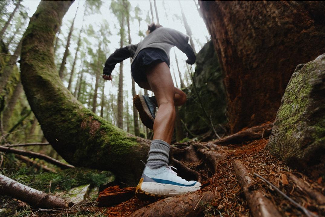 Location Image for 001 Trail-Running Shoes - Women's