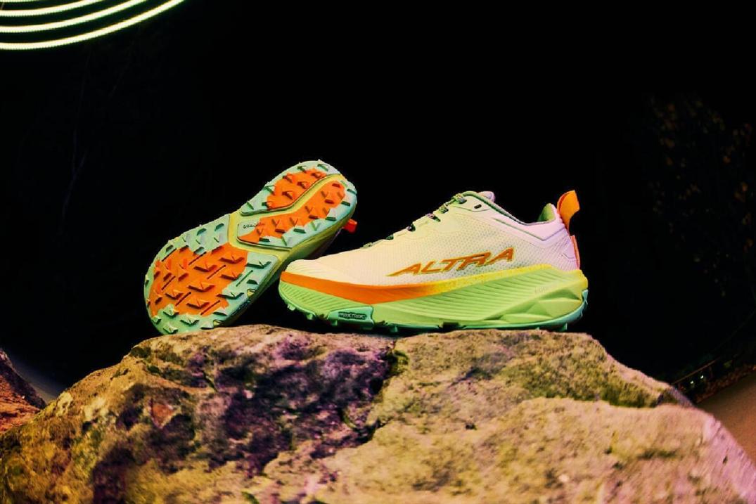 Location Image for Experience Wild 3 Trail-Running Shoes - Women's