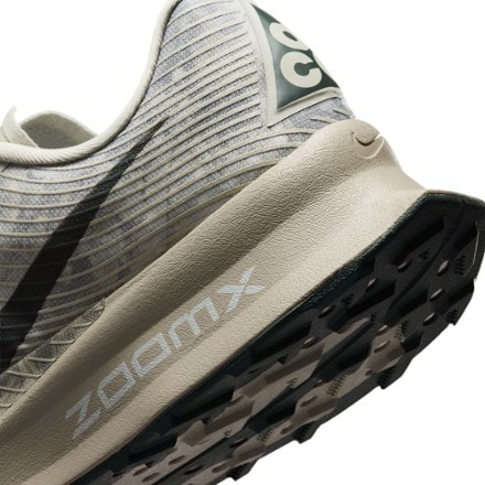 Nike ACG Ultrafly Trail-Running Shoes 8