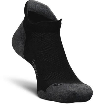 Feetures Elite Max Cushion No Show Tab Socks 4