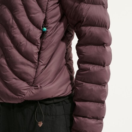 Nike ACG Lava Flow Hooded Insulated Jacket - Women's 7