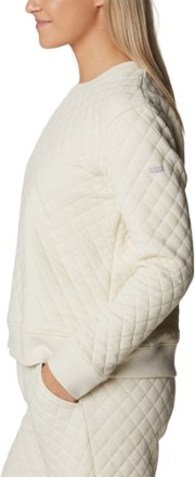 Columbia Lodge Quilted Crew Sweatshirt - Women's 2
