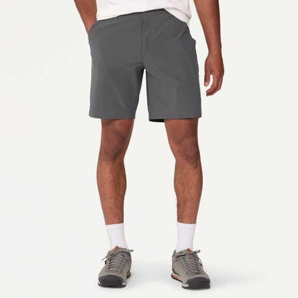 Model info: Height: 6'0" | Waist: 32" | Inseam: 32" | Wearing size: 32 IN Waist