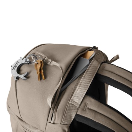 YETI Ranchero Pack - 18 L 4