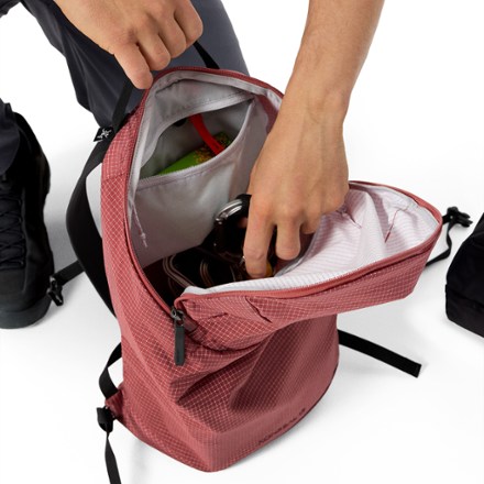 Arc'teryx Konseal 15 Pack 7