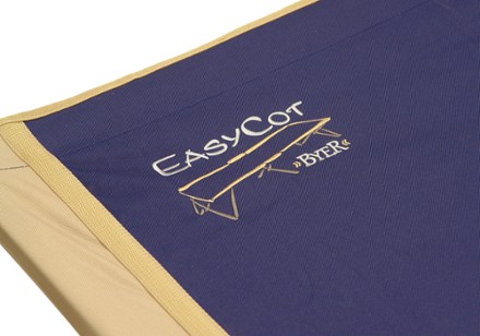 Logo close-up (Blue/Tan)