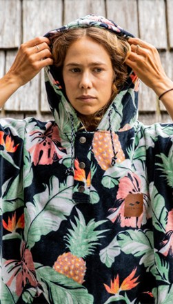 Slowtide Makai Changing Poncho 6