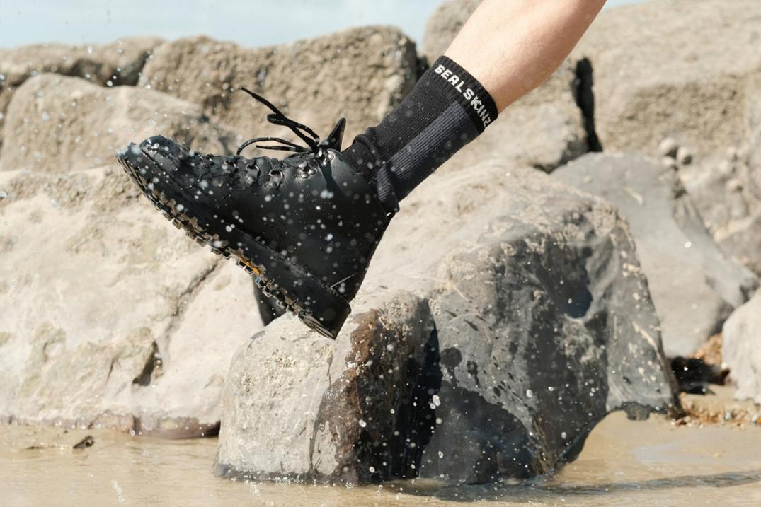 Location Image for Starston Waterproof Mid Socks