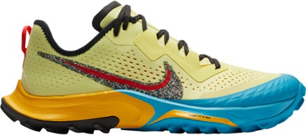 black nike trail running shoes