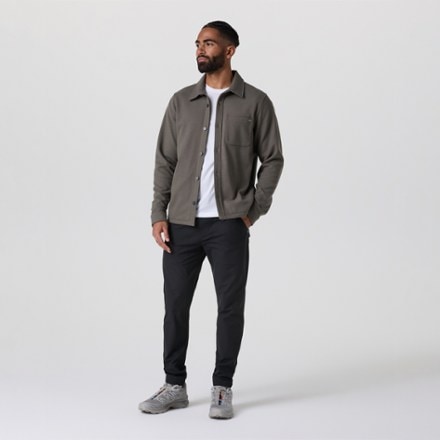 Vuori Meta Joggers - Men's 3
