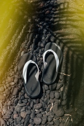 OluKai 'Ohana Flip-Flops - Women's 5