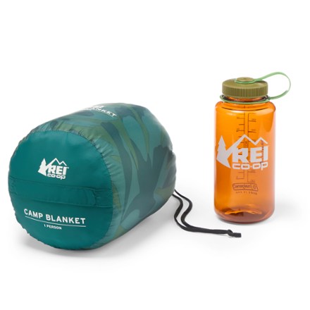 REI Co-op Camp Blanket Stuff sack (32 fl. oz. bottle for scale; not included)