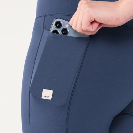 Vuori AllTheForm Pocket Leggings - Women's 4