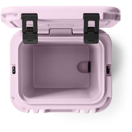 YETI Roadie 24 2.0 Hard Cooler 3