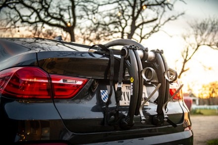 Saris Bones 2-Bike Trunk Rack 2