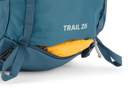 REI Co-op Trail 25 Pack Raincover pocket