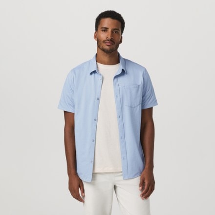 Vuori Short-Sleeve Knit Oxford Button-Down Shirt - Men's 1