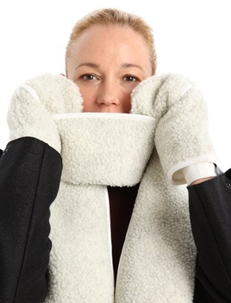Icebreaker RealFleece High-Pile Mittens 4