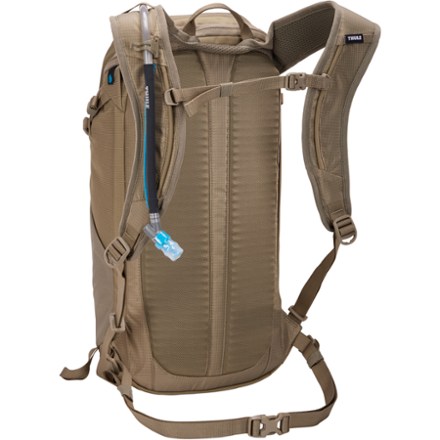Thule AllTrail 16 L Hydration Pack 1