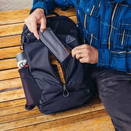 Location Image of color Carbon Black