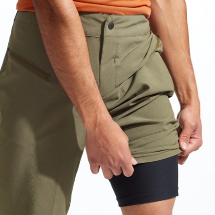 PEARL iZUMi Canyon Bike Shorts with Liner - Men's 10