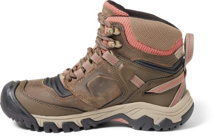 Womens boots rei hotsell