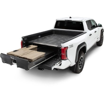 Detail Image of color Black