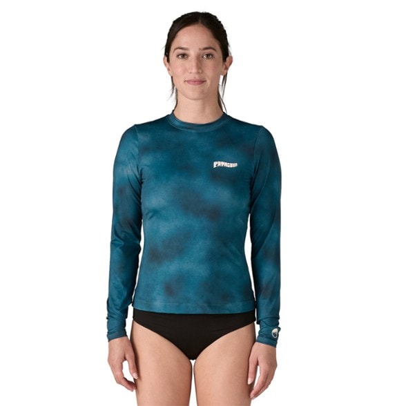 On Body Image of color Sea Spray/Tidal Teal