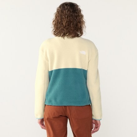 The North Face Yumiori Quarter-Zip Pullover - Women's 2
