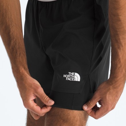 The North Face Lightbright 2-in-1 5" Shorts - Men's 5