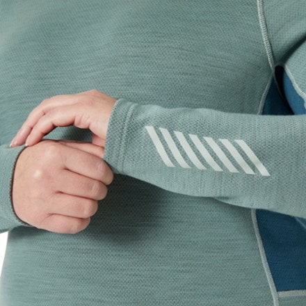 Helly Hansen LIFA Merino Midweight Crew Base Layer Top - Women's 5