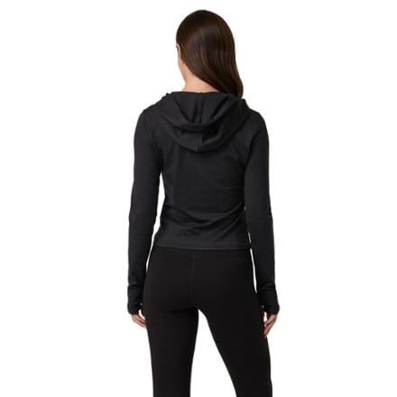 Vuori Halo Fitted Long-Sleeve Hoodie - Women's 1