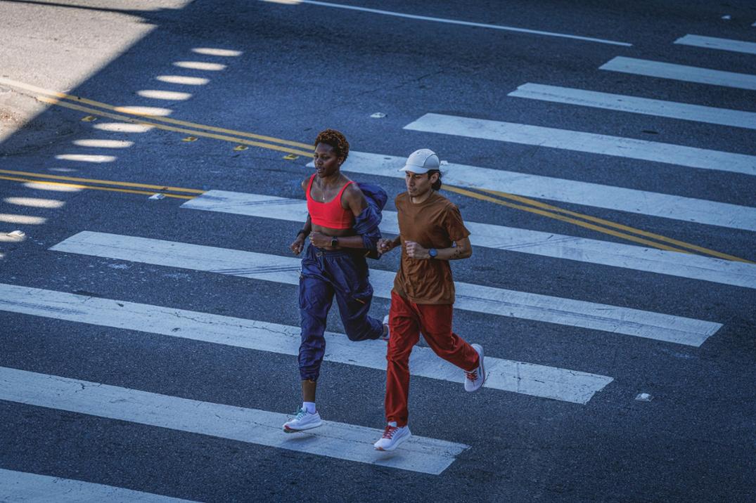 Location Image for Escalante 3 Road-Running Shoes - Women's