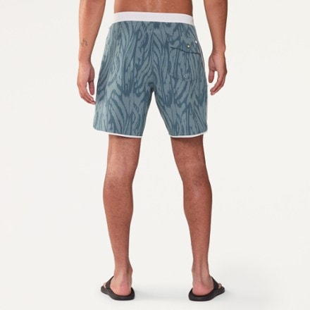 Vuori Cruise Board Shorts - Men's 18.5" Outseam 2